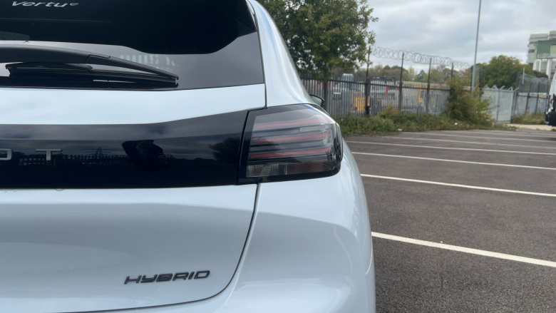 Peugeot 208 1.2 Hybrid 110 Allure 5dr e-DSC6 Petrol Hatchback